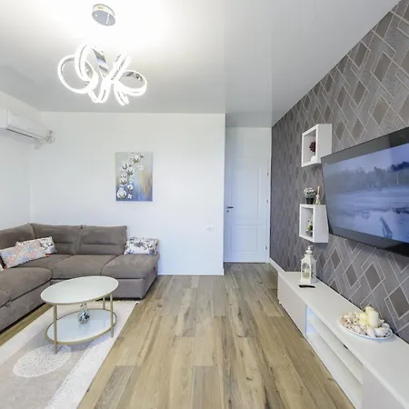 Διαμέρισμα Best Lake View Miraj
